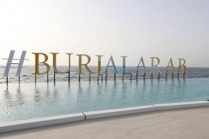 100.000 درهم حق عضویت سالانه استراحت گاه ساحلی برج العرب
