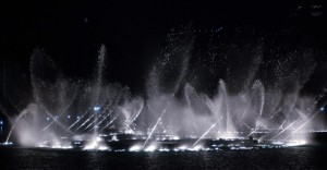 تور دبی : تماشای فواره دبی از داخل قایق