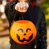جشن هالووین چیست | تاریخچه و دلیل برگزاری هالووین