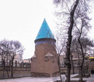 آرامگاه حمدالله مستوفی قزوین ، اثری به جا مانده از ایلخانیان