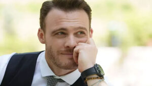 بیوگرافی کرم بورسین بازیگر و مدل معروف ترکیه ای